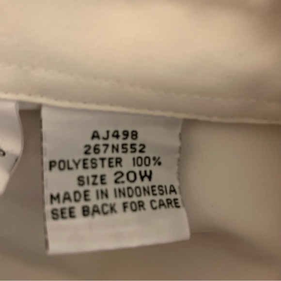 Vintage Blouse Embroidered Folk Pattern Collar Yoke Twee Blouse by Koret - Picture 3 of 12